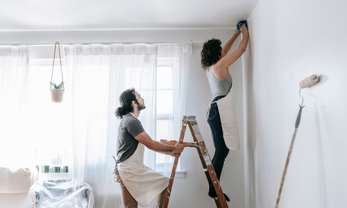 Couple painting
